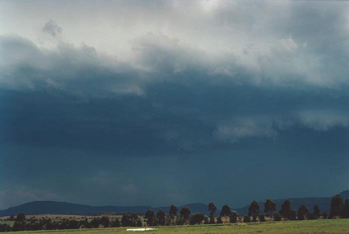 cumulonimbus thunderstorm_base : W of Jerrys Plains, NSW   6 December 2000