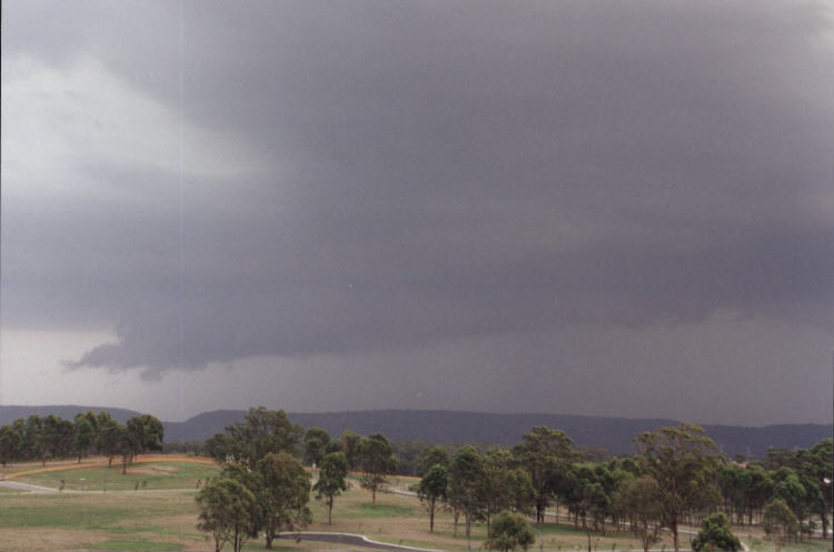 contributions received : Glenmore Park, NSW<BR>Photo by Jeff Brislane   18 December 2000