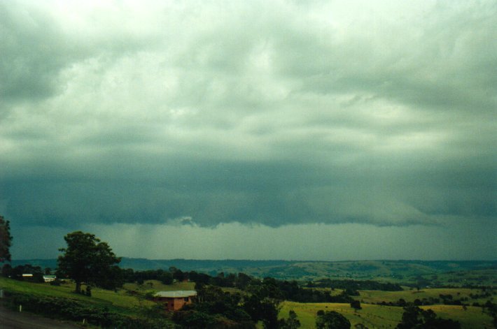 shelfcloud shelf_cloud : McLeans Ridges, NSW   27 December 2000