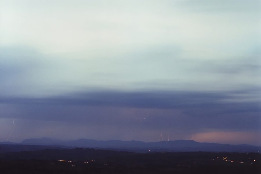lightning lightning_bolts : McLeans Ridges, NSW   17 January 2001