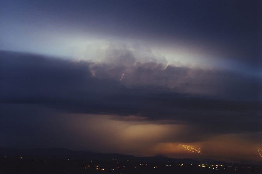 lightning lightning_bolts : McLeans Ridges, NSW   17 January 2001