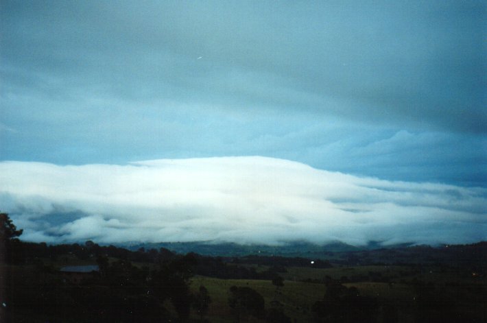 altostratus altostratus_cloud : McLeans Ridges, NSW   18 January 2001