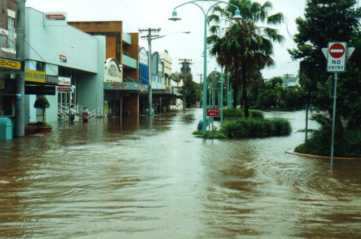 flashflooding flood_pictures : Lismore, NSW   2 February 2001