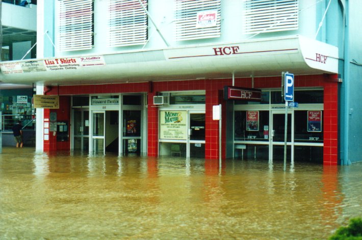 flashflooding flood_pictures : Lismore, NSW   2 February 2001