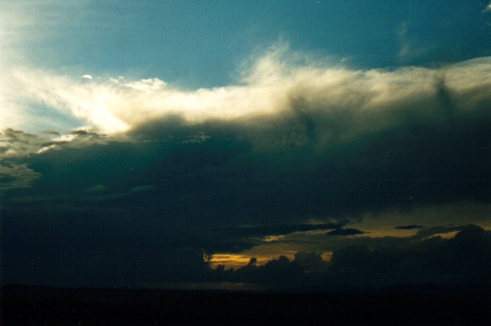 anvil thunderstorm_anvils : McLeans Ridges, NSW   27 April 2001