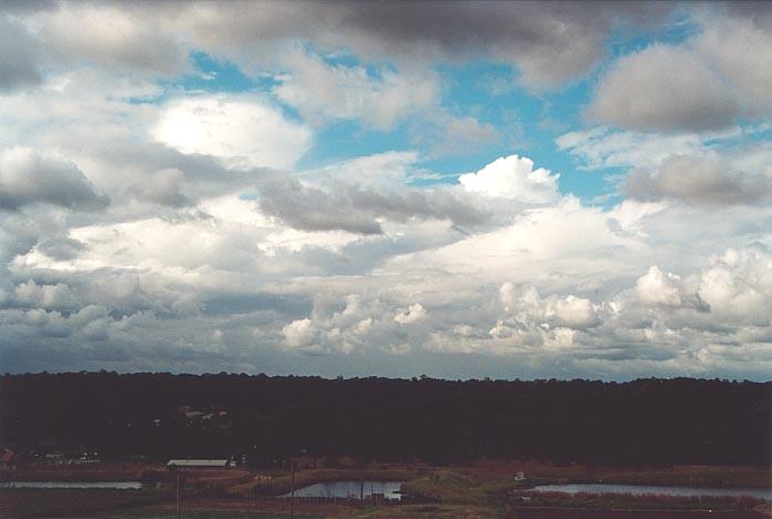 thunderstorm cumulonimbus_incus : Schofields, NSW   1 May 2001