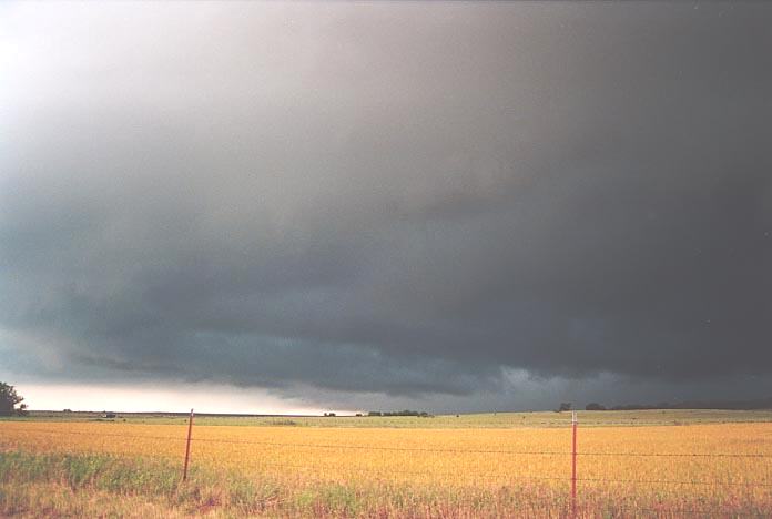 cumulonimbus thunderstorm_base : SW of Elk City along route 283 Oklahoma, USA   19 May 2001