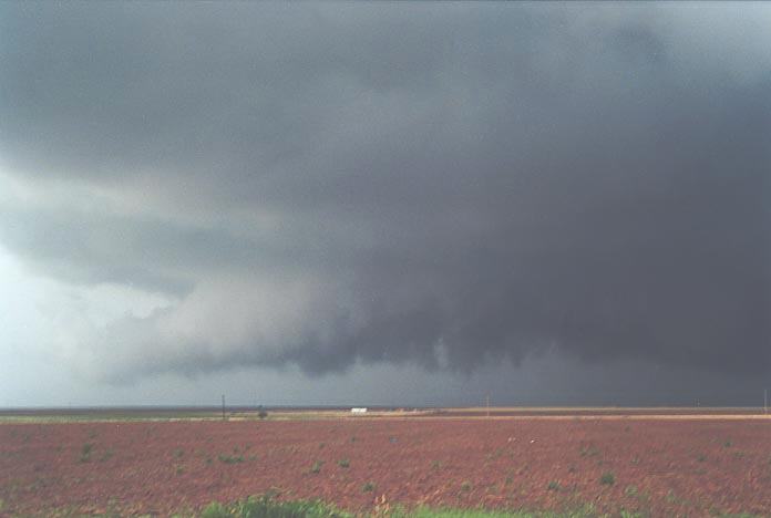 cumulonimbus supercell_thunderstorm : NE of Amarillo, Texas, USA   29 May 2001
