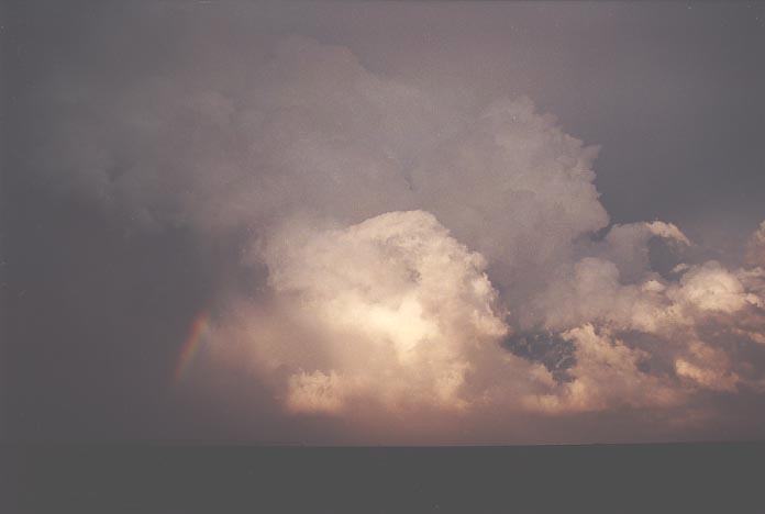 rainbow rainbow_pictures : near White Deer, Texas, USA   29 May 2001