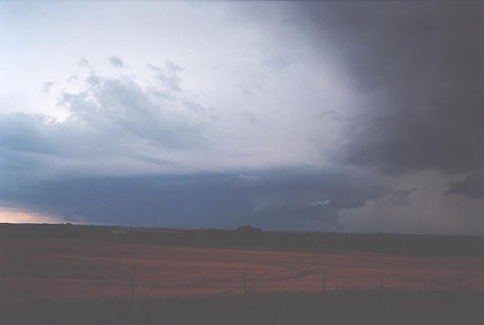 wallcloud thunderstorm_wall_cloud : SE of Woodward, Oklahoma, USA   5 June 2001