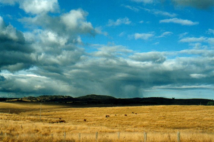 stratocumulus stratocumulus_cloud : Tenterfield, NSW   8 July 2001