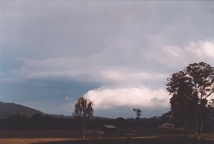 thunderstorm cumulonimbus_incus : End of Bulahdelah bypass northern side, NSW   3 October 2001