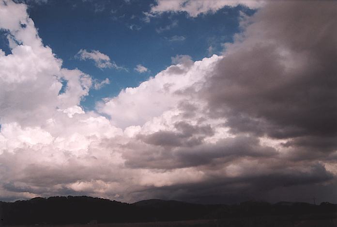 cumulonimbus supercell_thunderstorm : 16km S of Nabiac, NSW   3 October 2001