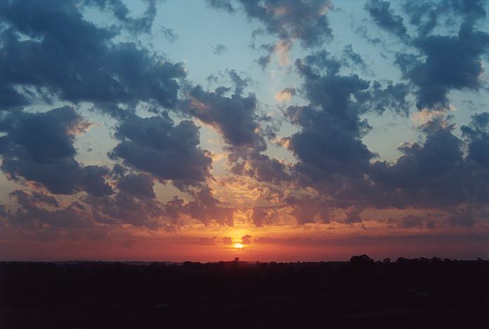 sunrise sunrise_pictures : Schofields, NSW   5 November 2001