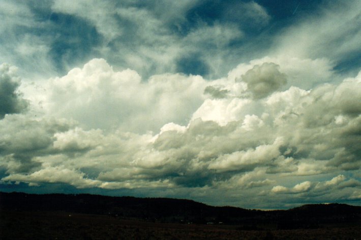 cirrus cirrus_cloud : Parrots Nest, NSW   11 November 2001