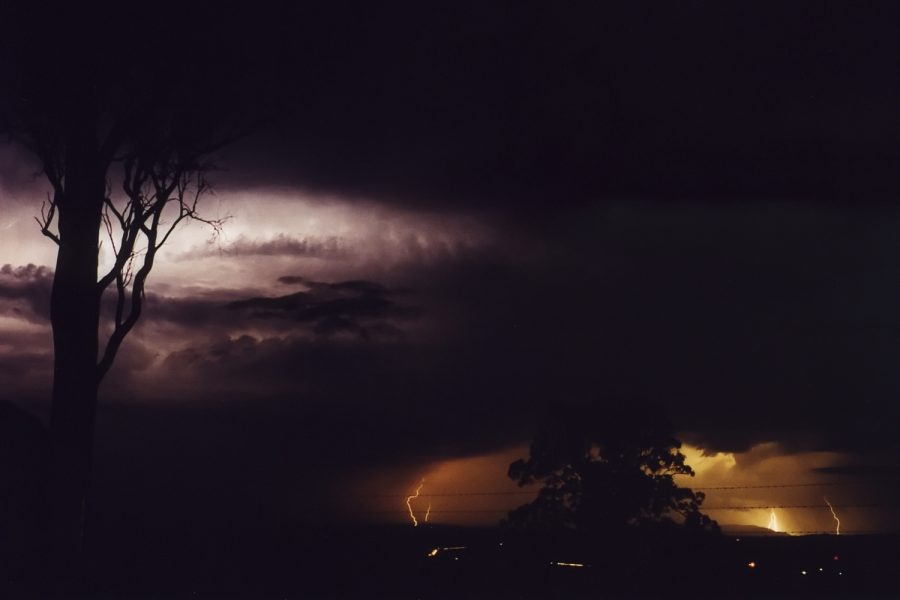 lightning lightning_bolts : Lismore, NSW   18 November 2001