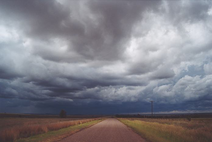cumulonimbus thunderstorm_base : Boggabilla Road N of Warialda, NSW   27 November 2001