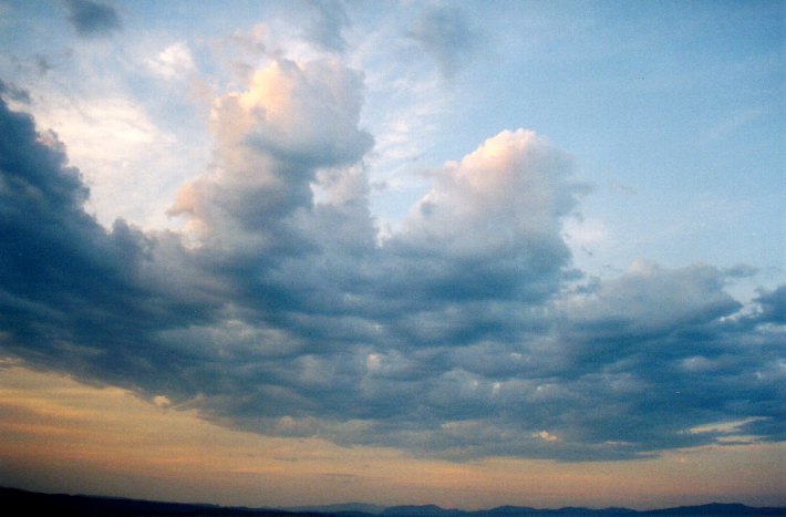 altocumulus castellanus : McLeans Ridges, NSW   2 December 2001