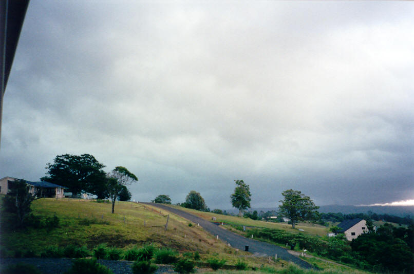 cumulonimbus thunderstorm_base : McLeans Ridges, NSW   16 January 2002