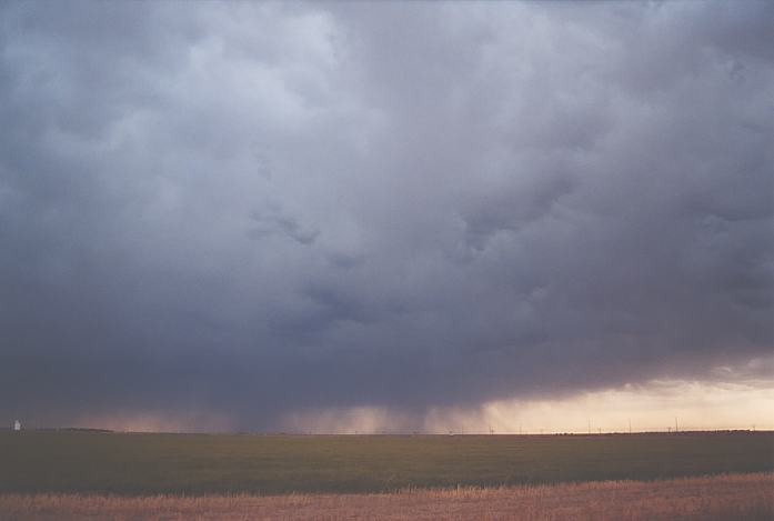 cumulonimbus thunderstorm_base : Kinsley, Kansas, USA   15 May 2002