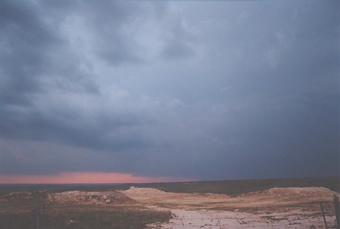 cumulonimbus thunderstorm_base : N of Canadian, NW Texas, USA   16 May 2002