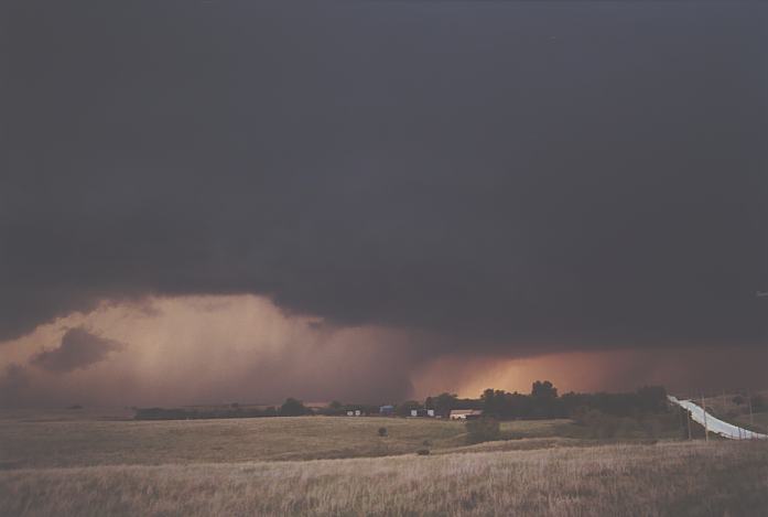 cumulonimbus thunderstorm_base : E of Plainville, Kansas, USA   22 May 2002