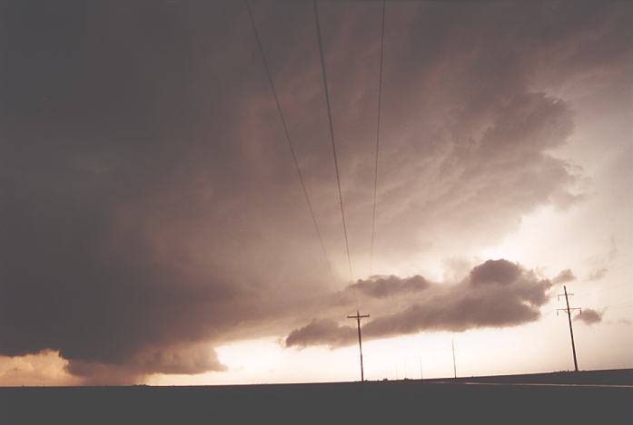 cumulonimbus supercell_thunderstorm : SE of Spearman, Texas, USA   23 May 2002