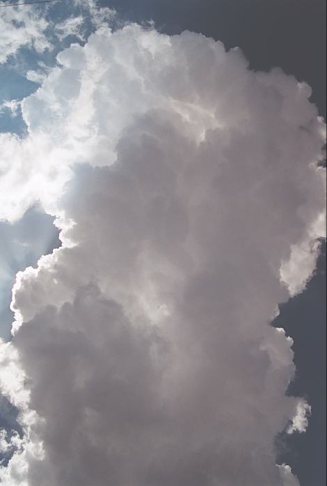 updraft thunderstorm_updrafts : N of Childress, Texas, USA   24 May 2002