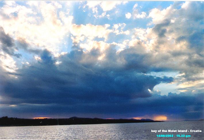 contributions received : Bay of the Molat Island, Croatia<BR>Photo by Giorgio Bazzocchi   14 August 2002