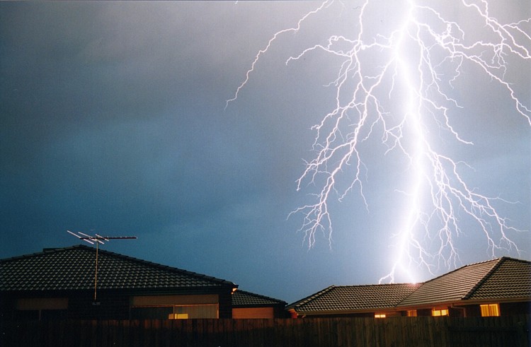 contributions received : Cranbourne, VIC<BR>Photo by Richard Pollard   2 November 2002