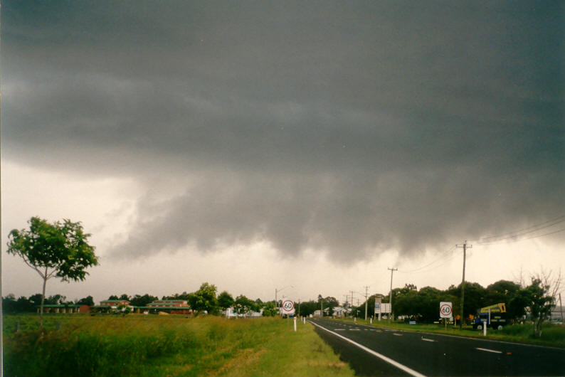 wallcloud thunderstorm_wall_cloud : Casino, NSW   23 March 2003