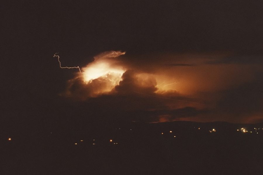 lightning lightning_bolts : McLeans Ridges, NSW   30 March 2003