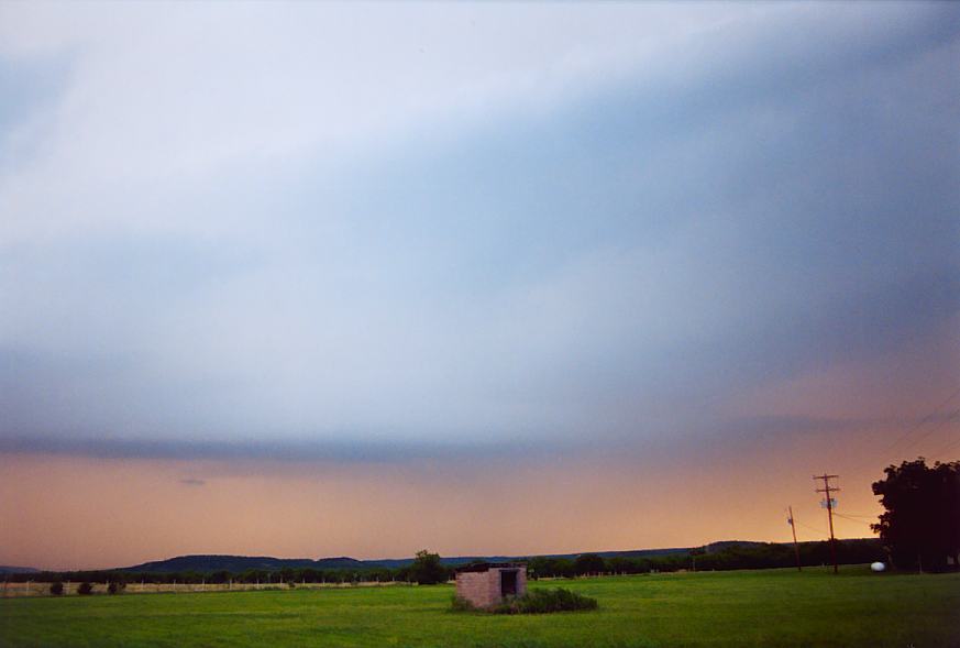 cumulonimbus thunderstorm_base : SE of Graham, Texas, USA   12 June 2003