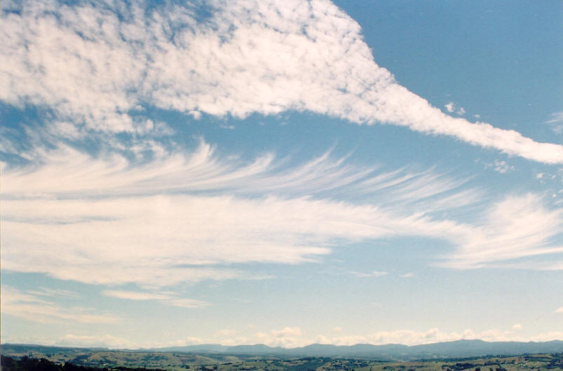 cirrus cirrus_cloud : McLeans Ridges, NSW   30 August 2003