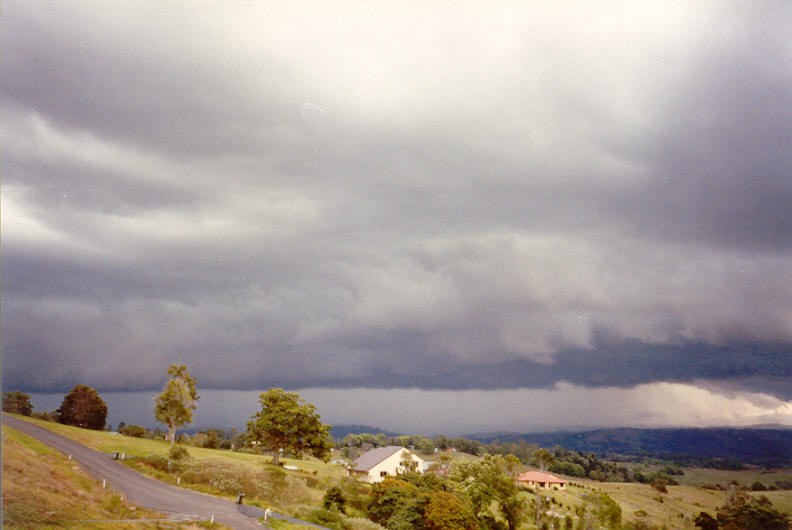 shelfcloud shelf_cloud : McLeans Ridges, NSW   16 October 2003