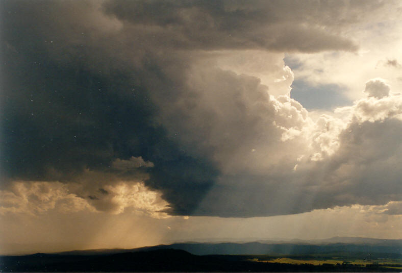 cumulonimbus thunderstorm_base : Mallanganee NSW   25 October 2003