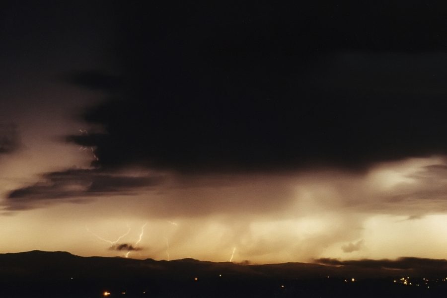 lightning lightning_bolts : McLeans Ridges, NSW   25 October 2003