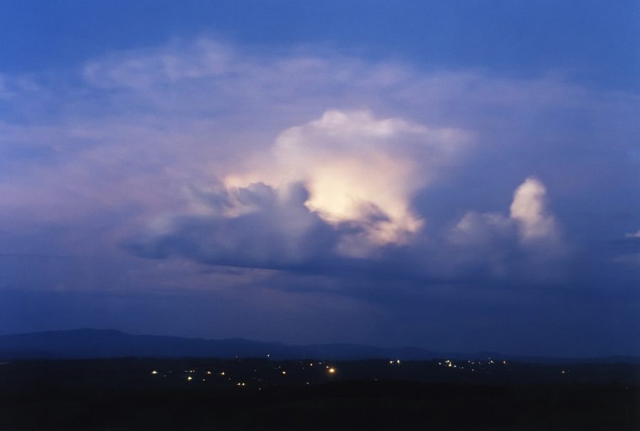 lightning lightning_bolts : McLeans Ridges, NSW   25 December 2003