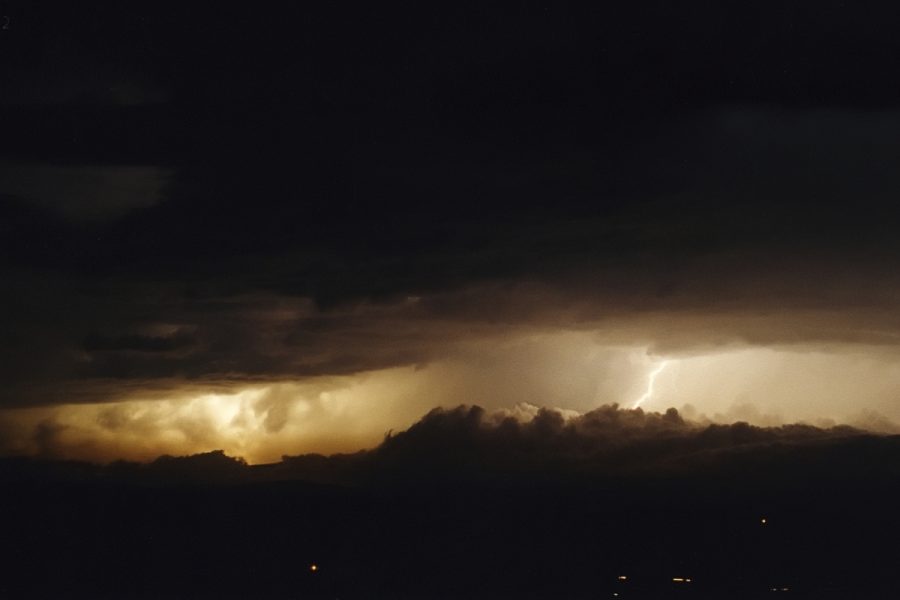 lightning lightning_bolts : McLeans Ridges, NSW   27 January 2004