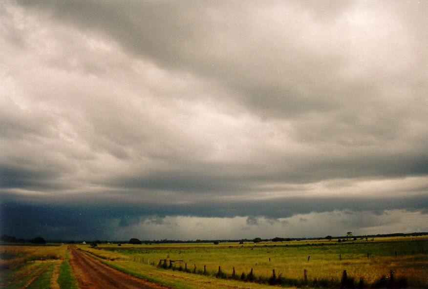 shelfcloud shelf_cloud : McKees Hill, NSW   18 March 2004