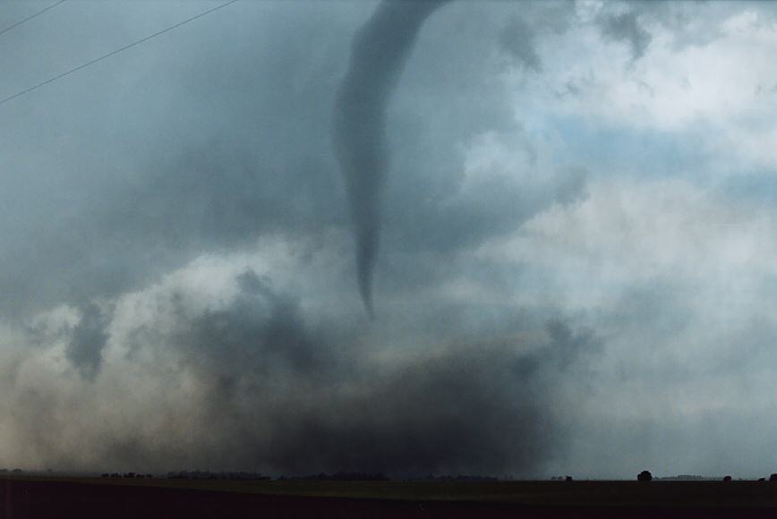 favourites jimmy_deguara : W of Hereford, Nebraska, USA   24 May 2004