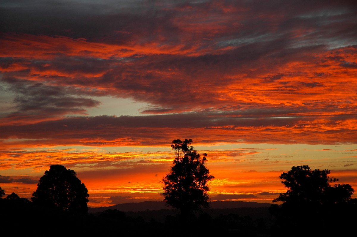 sunset sunset_pictures : McLeans Ridges, NSW   25 July 2004