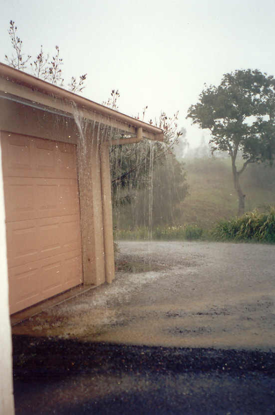 precipitation precipitation_rain : McLeans Ridges, NSW   21 October 2004