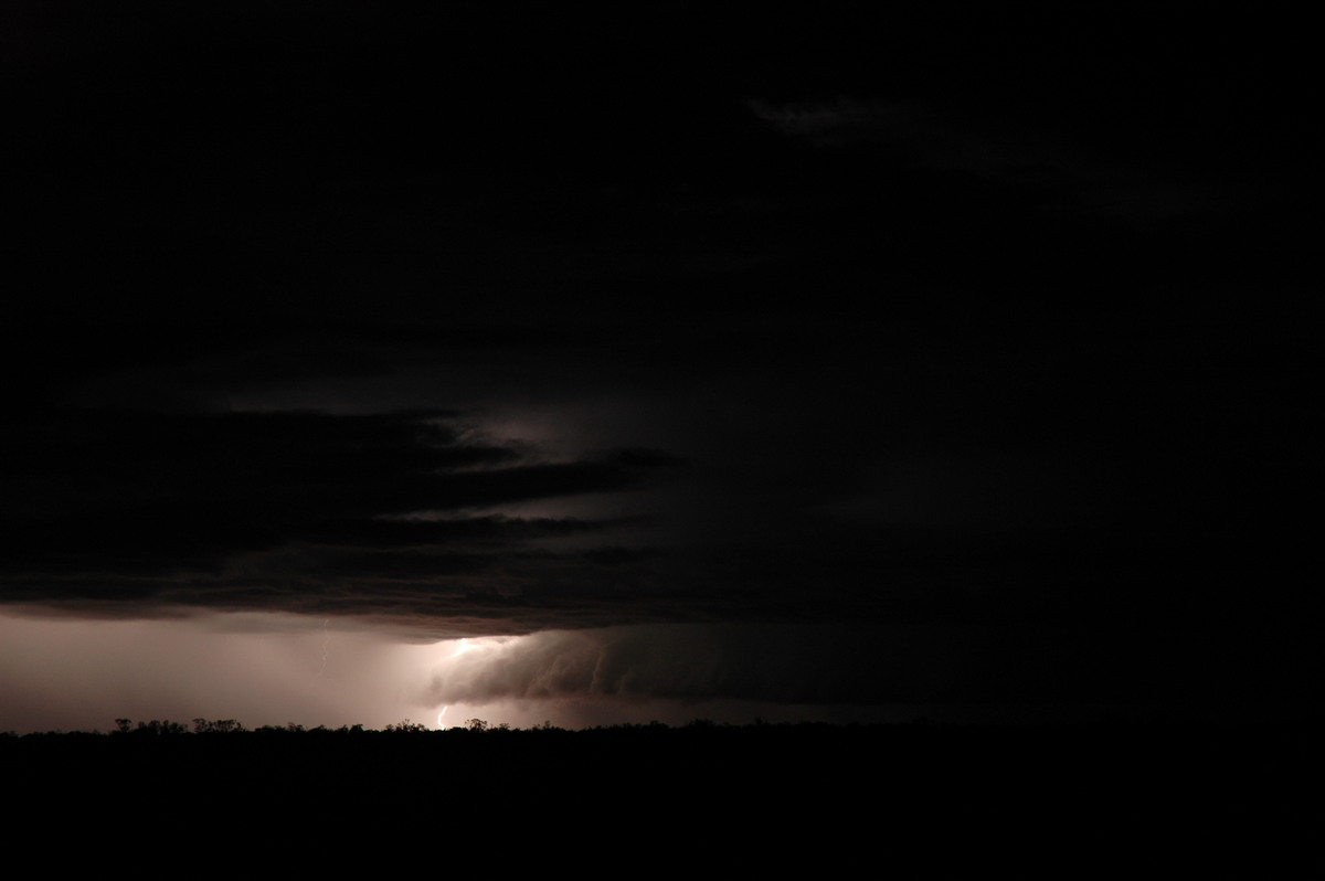 lightning lightning_bolts : near Coonamble, NSW   7 December 2004