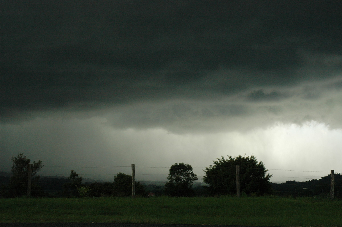 cumulonimbus thunderstorm_base : Clunes, NSW   13 December 2004