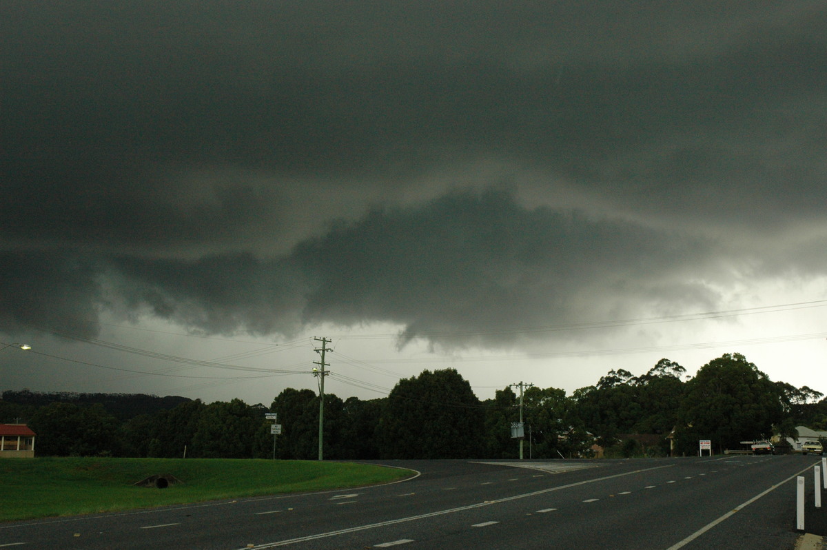 cumulonimbus thunderstorm_base : Bangalow, NSW   13 December 2004
