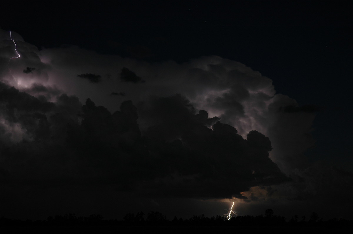 lightning lightning_bolts : Coraki, NSW   21 January 2005