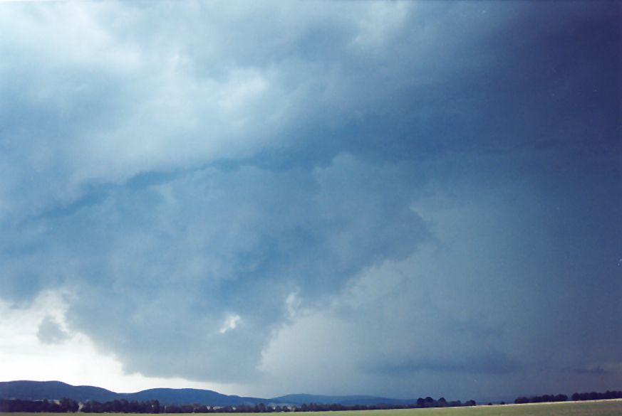 cumulonimbus thunderstorm_base : Lake Bathurst, NSW   22 January 2005