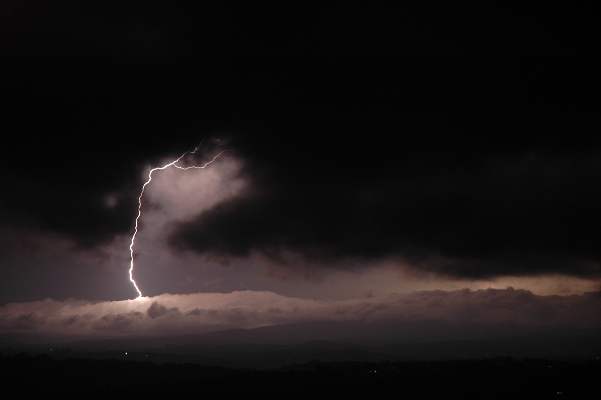 lightning lightning_bolts : McLeans Ridges, NSW   2 February 2005