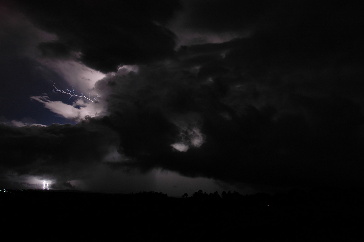 lightning lightning_bolts : McLeans Ridges, NSW   17 February 2005